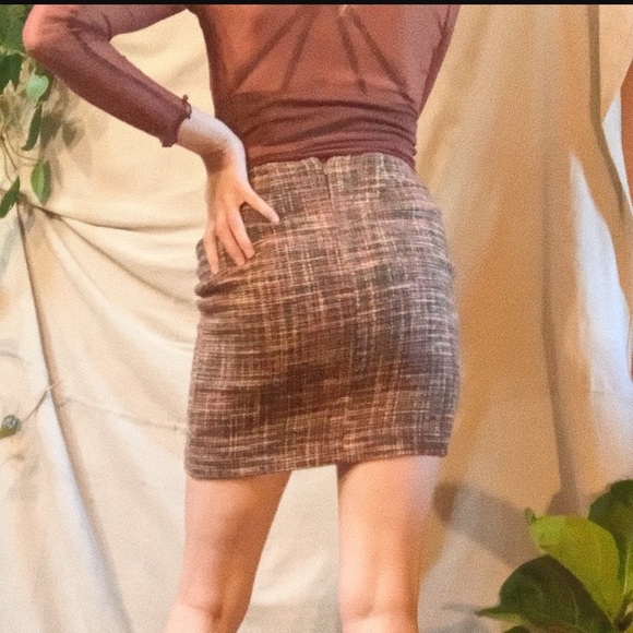 Vintage Tweed Mini Skirt - Picture 3 of 3